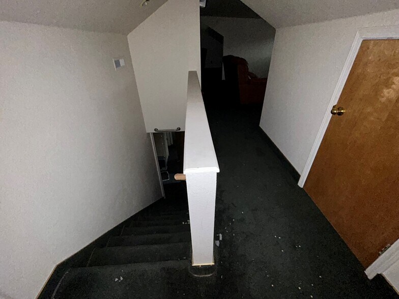 More Photos Of 404 S Pratt Ave, Carson City Office For Sale