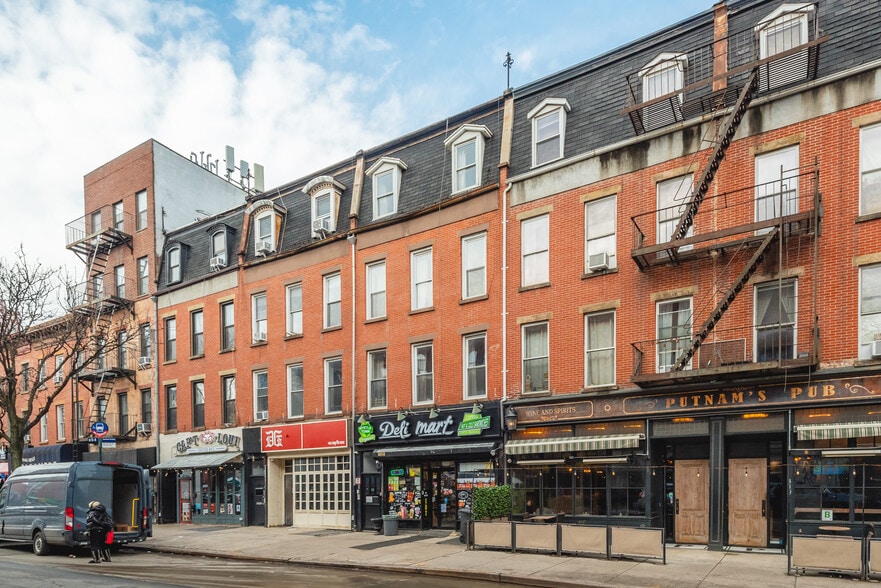 More Photos Of 417 Myrtle Ave, Brooklyn Apartments For Sale