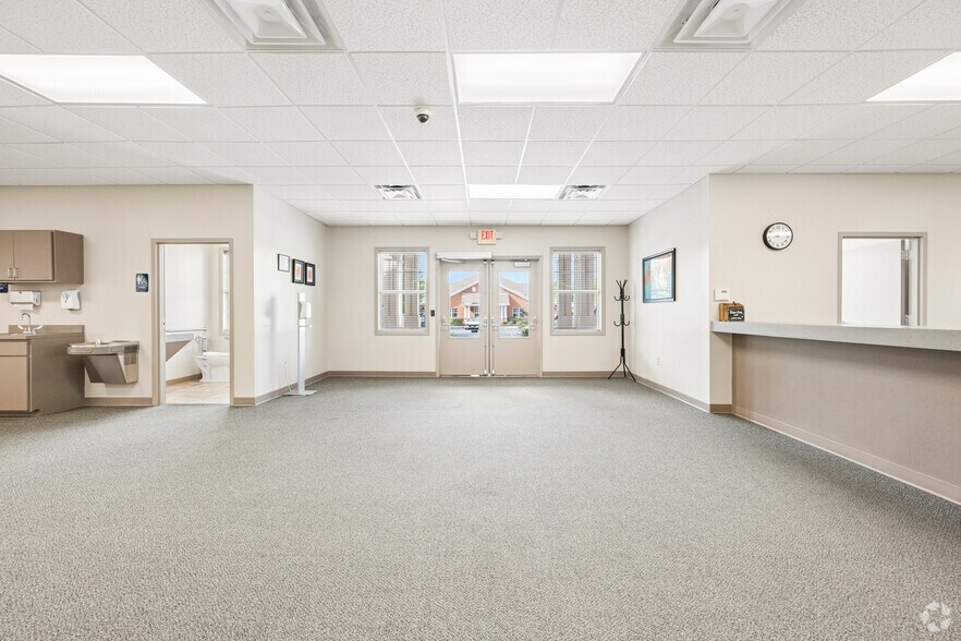 More Photos Of 1553 Janmar Rd, Snellville Medical For Lease