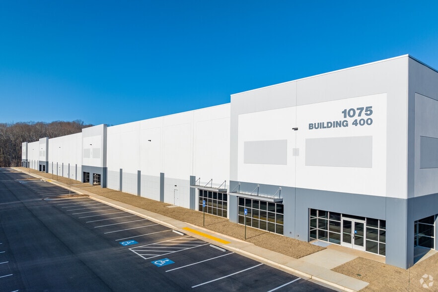 More Photos Of 1075 Highway 124, Braselton Unknown For Lease