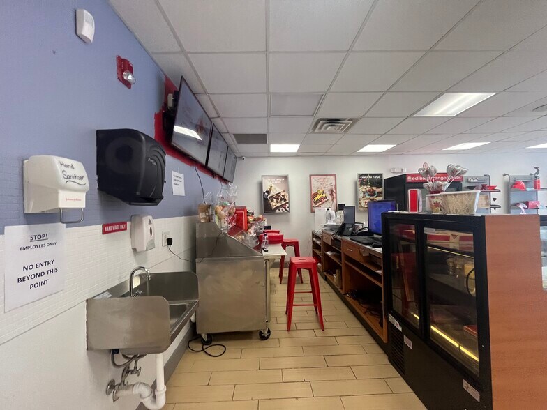 More Photos Of 488 Broadway, Bayonne Storefront For Sale