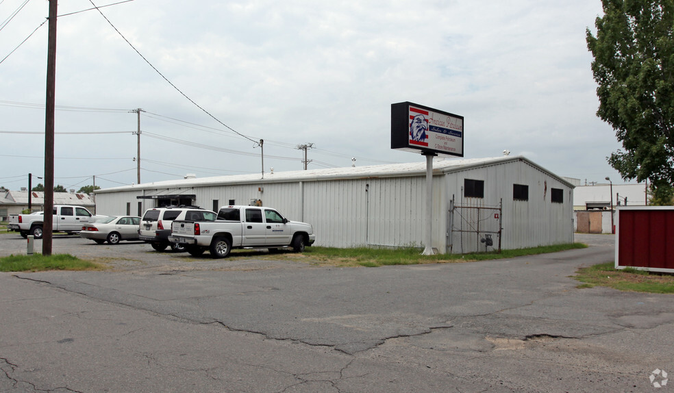 Primary Photo Of 1705 E 5th St, North Little Rock Distribution For Lease