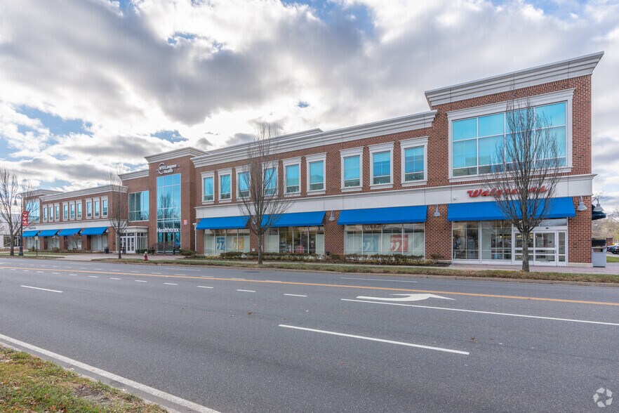 More Photos Of 1300 Franklin Ave, Garden City Medical For Lease