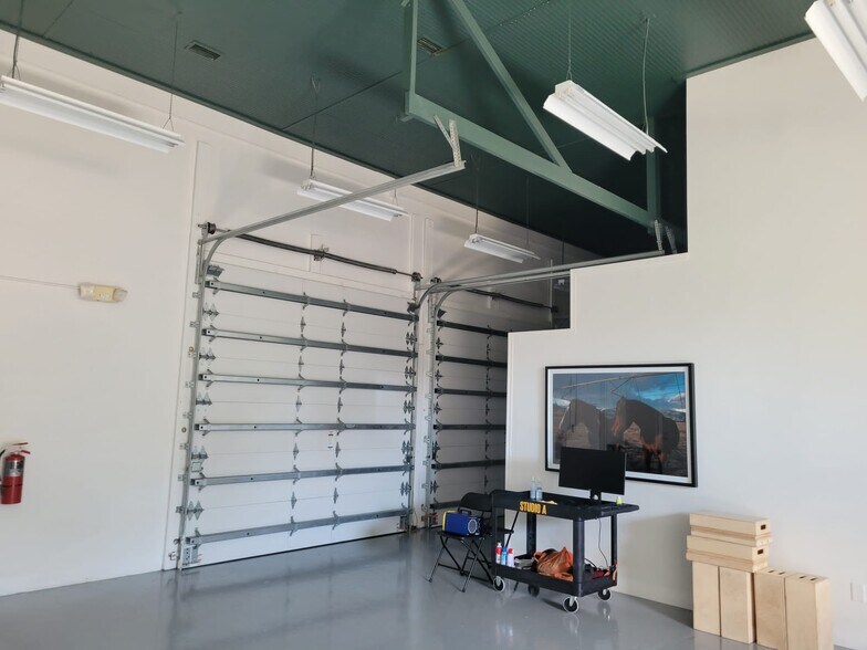 More Photos Of 404 S Martin Luther King Jr Ave, Clearwater Warehouse For Sale