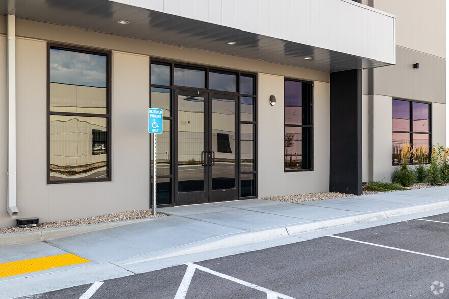 More Photos Of 485 N Jimmy Doolittle Rd, Salt Lake City Warehouse For Lease