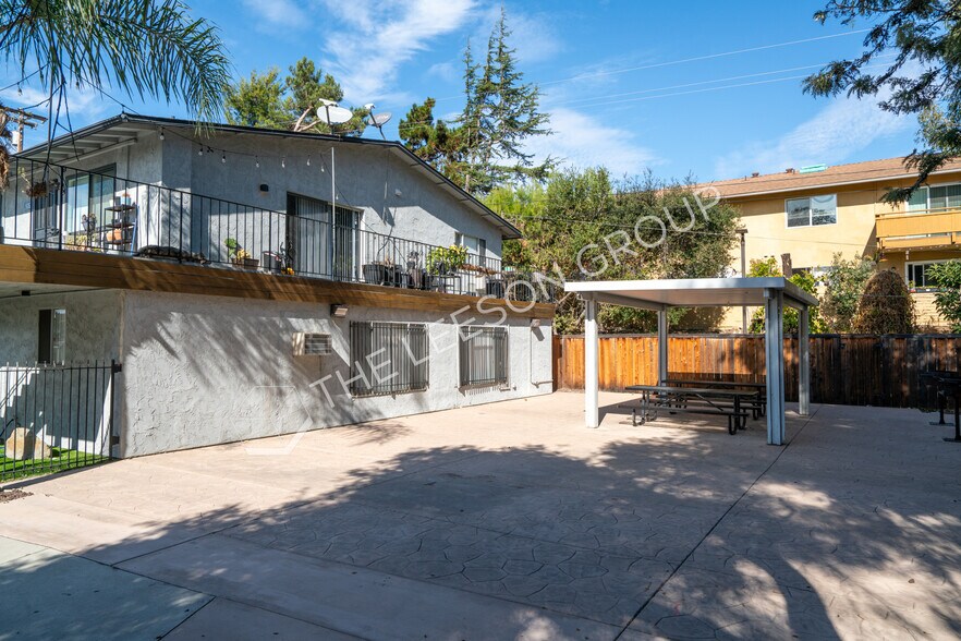 More Photos Of 1010 Clearbrook Ln, Vista Apartments For Sale