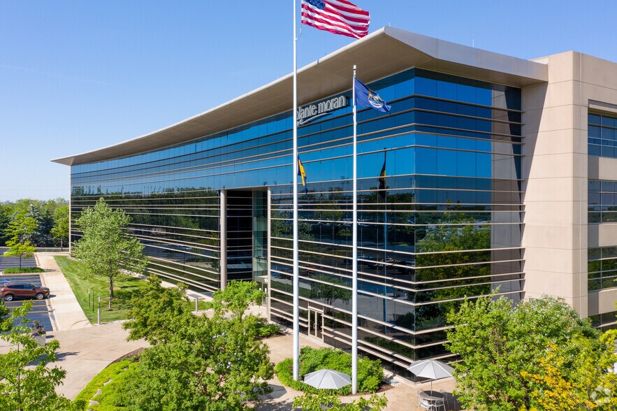 More Photos Of 1000 Oakbrook Dr, Ann Arbor Unknown For Lease