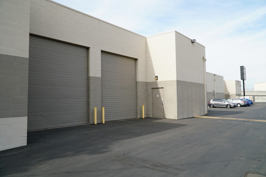 More Photos Of 1504 Columbia Ave, Riverside Manufacturing For Lease