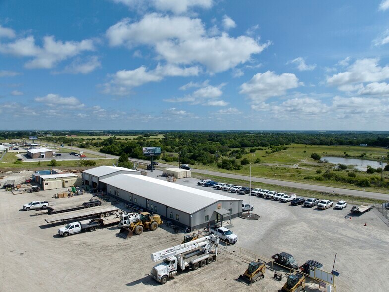 More Photos Of 5901 FM 920, Weatherford Warehouse For Sale
