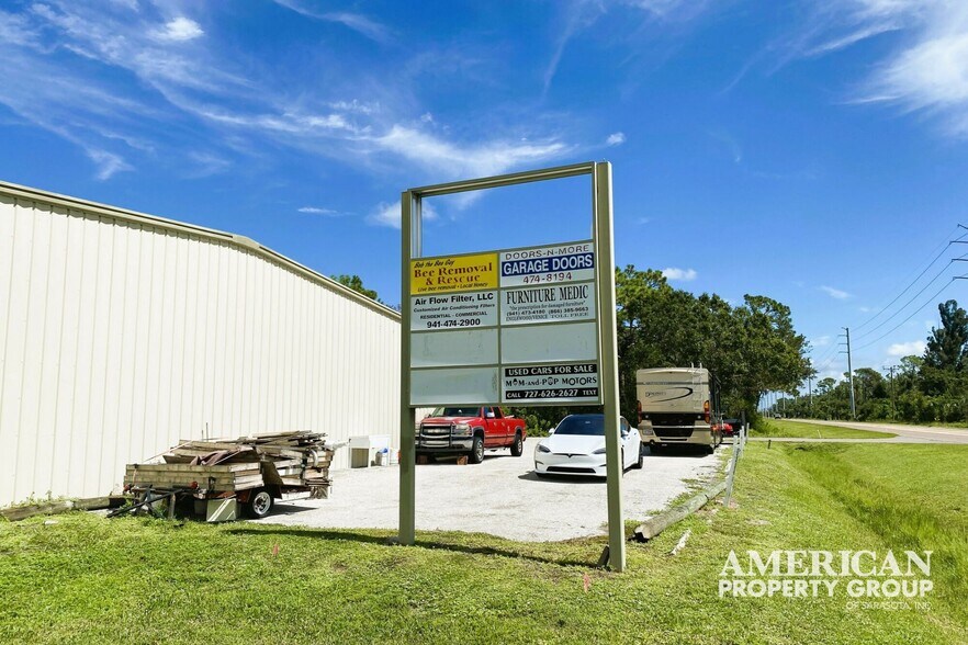 More Photos Of 976 S River Rd, Englewood Warehouse For Lease