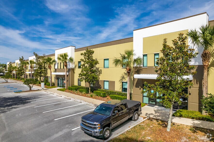 More Photos Of 640 Brooker Creek Blvd, Oldsmar Light Distribution For Sale