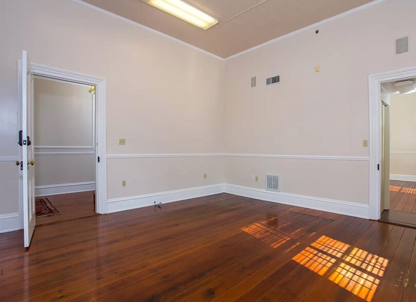 More Photos Of 245 Intendencia St, Pensacola Office Residential For Sale
