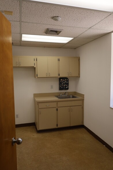 More Photos Of 4820 Okeechobee Blvd, West Palm Beach Medical For Lease