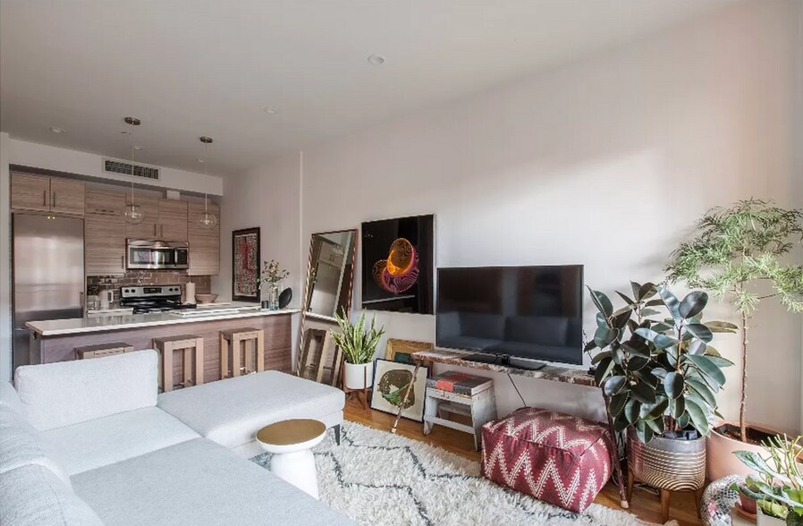 More Photos Of 94 Greenpoint Ave, Brooklyn Apartments For Sale