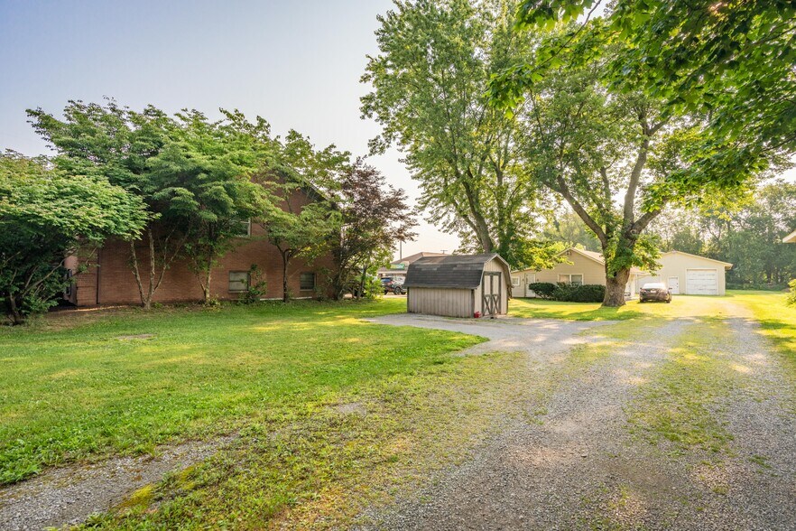 More Photos Of 4268 Erie Ave SW, Navarre Office Residential For Sale