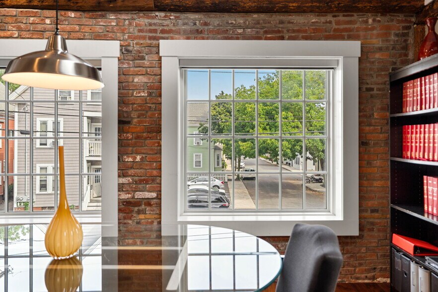 More Photos Of 8 Essex St, Salem Office For Sale