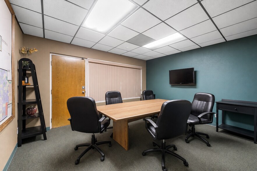 More Photos Of 760 S Stapley Dr, Mesa Office For Sale