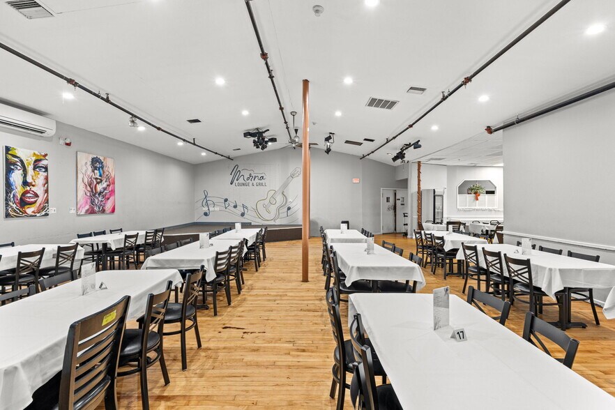 More Photos Of 1615-1623 Acushnet Ave, New Bedford Restaurant For Sale
