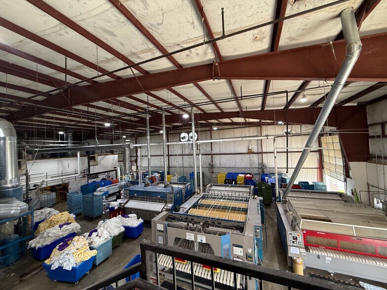 More Photos Of 175 Industrial Park Dr, Hollister Industrial For Sale
