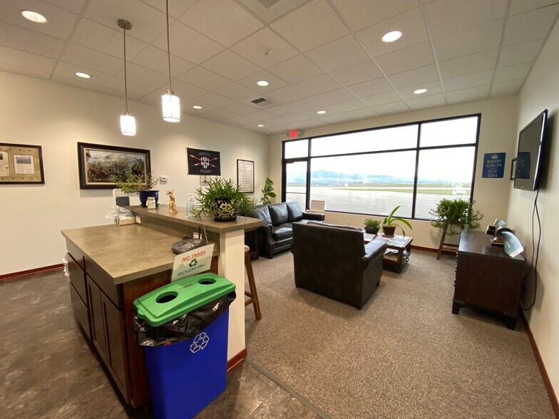 More Photos Of 4198 Corporate Way, Missoula Airplane Hangar For Sale