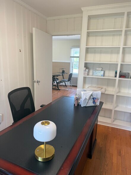 More Photos Of 156 N Ocean Ave, Patchogue Office For Sale