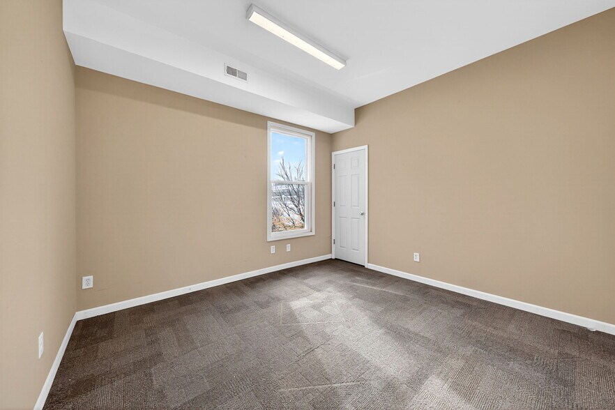 More Photos Of 114-116 E Orleans St, Pacific Office For Sale
