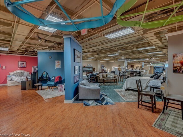 More Photos Of 425 W Gibson St, Jasper Freestanding For Sale