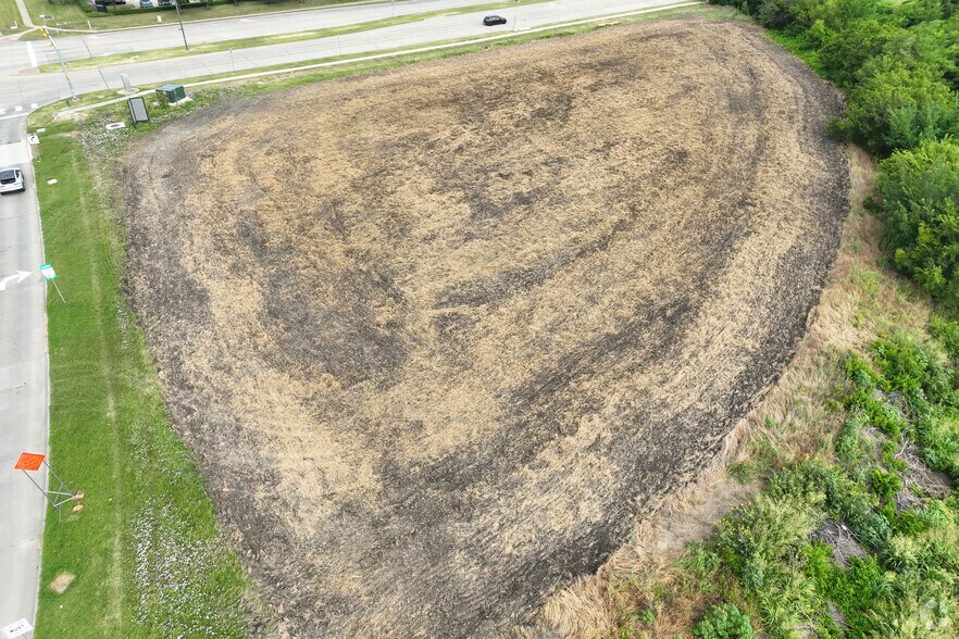 More Photos Of Spring Creek Parkway, Plano Office For Sale