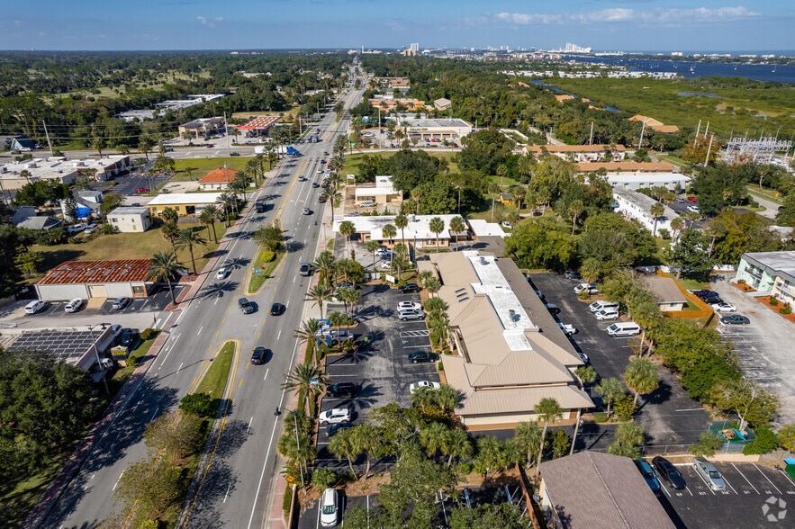 More Photos Of 1635 S Ridgewood Ave, Daytona Beach Office For Lease