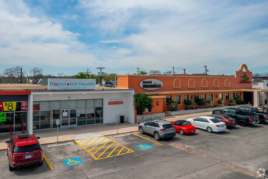 More Photos Of 813-853 Bandera Rd, San Antonio Unknown For Lease