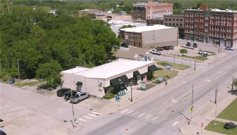 More Photos Of 125-127 W Main St, Pawhuska Storefront For Sale