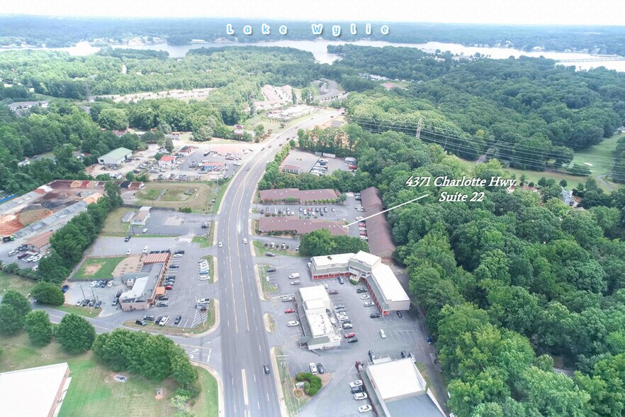 More Photos Of 4371 Charlotte Hwy, Clover Office For Sale
