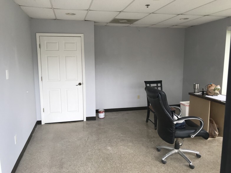 More Photos Of 6973 Highway Ave, Jacksonville Warehouse For Sale