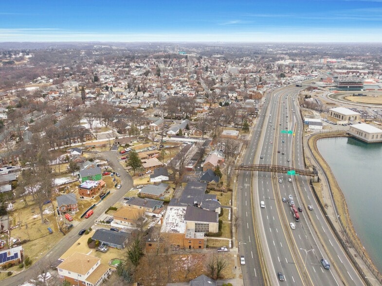 More Photos Of 311 Central Park Ave, Yonkers Specialty For Sale