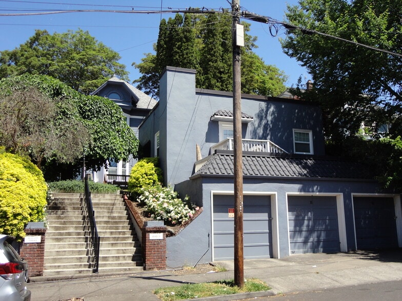 Primary Photo Of 2023-2051 SE Madison, Portland Apartments For Sale