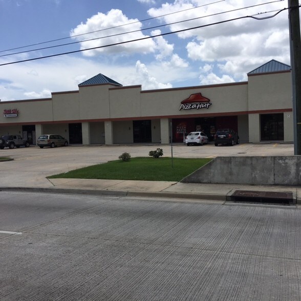 More Photos Of 930 Oneal Ln, Baton Rouge Freestanding For Lease