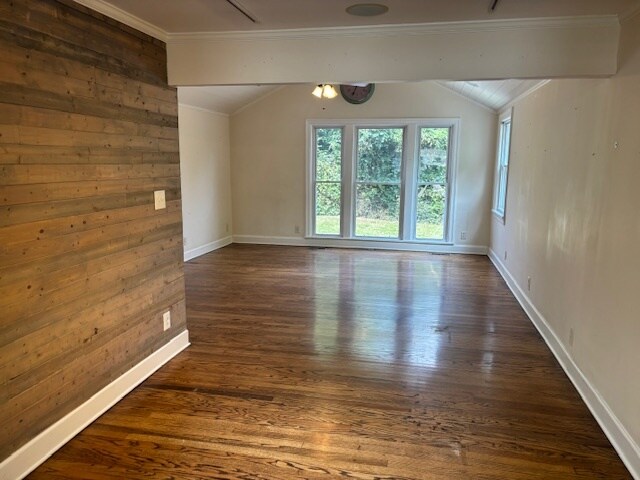More Photos Of 633 W Iris, Nashville Loft Creative Space For Sale