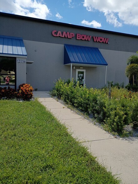 More Photos Of 13214 38th St N, Clearwater Warehouse For Sale