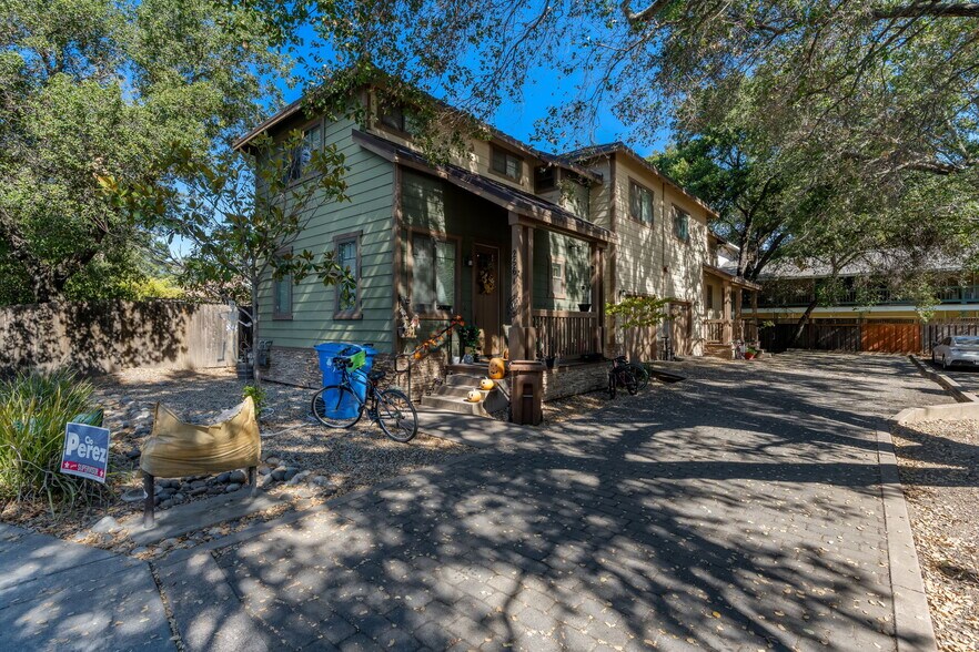 More Photos Of 204 Rosebud Ln, Saint Helena Apartments For Sale