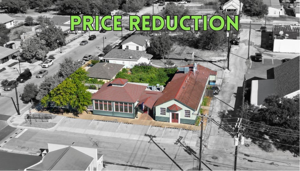 Primary Photo Of 105 Willis St, Leander Restaurant For Lease