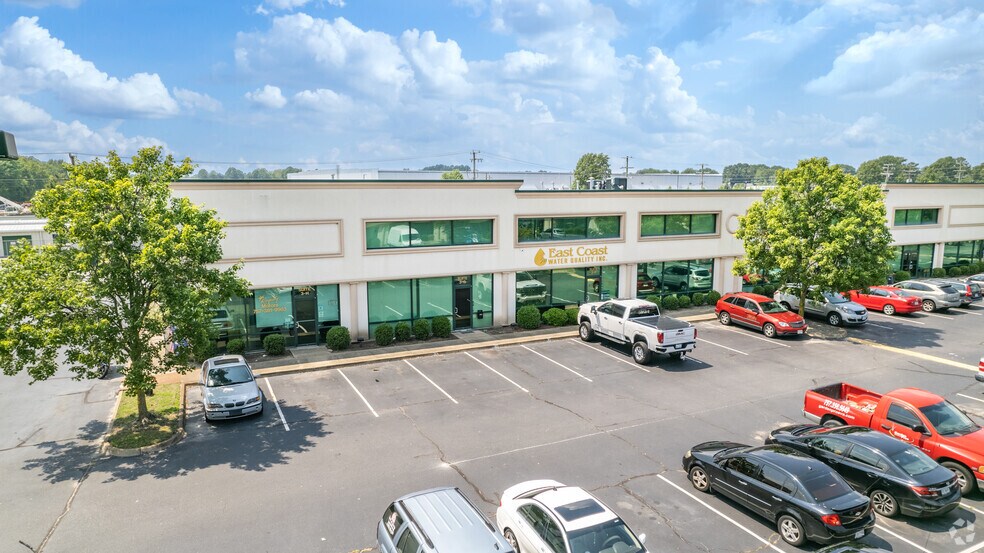 More Photos Of 3303 Airline Blvd, Portsmouth Light Distribution For Sale