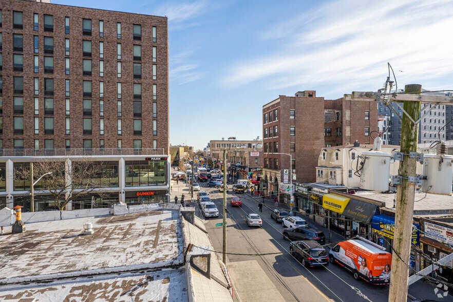 More Photos Of 2146 Mott Ave, Far Rockaway Storefront Retail Office For Lease