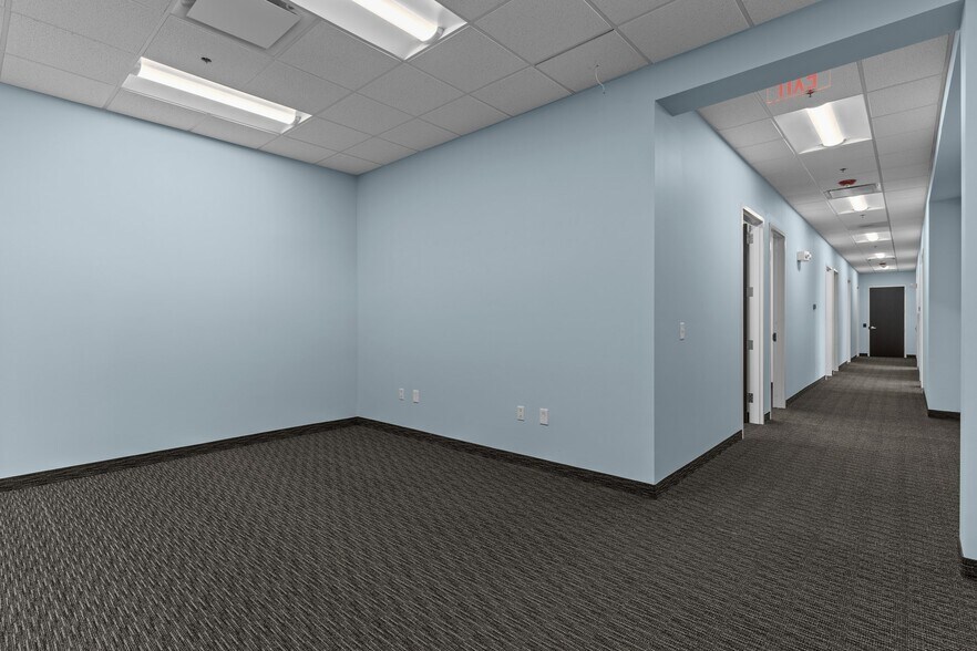 More Photos Of 6740 Rock Spring Rd, Wilmington Office For Lease