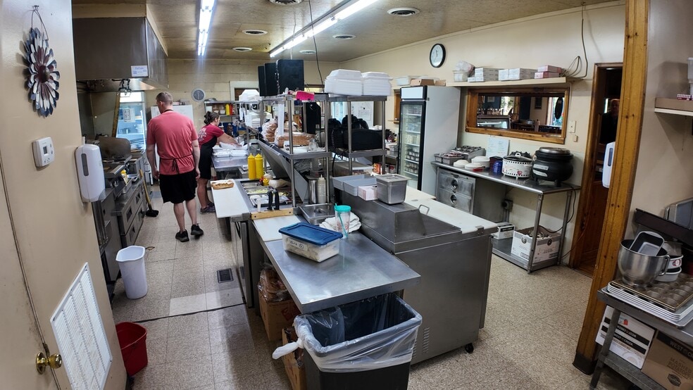 More Photos Of 6335 W Andrew Johnson Hwy, Greeneville Restaurant For Sale