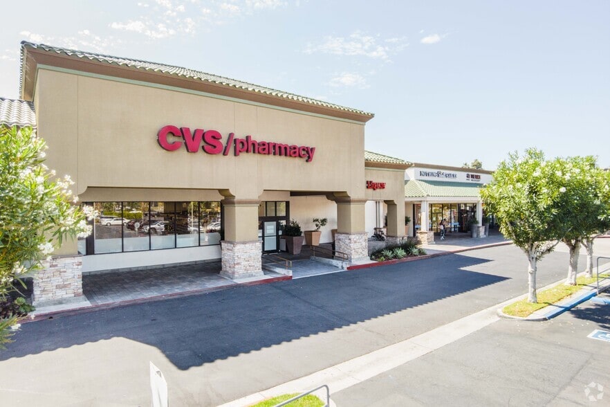 More Photos Of 1550-1590 E Rosecrans Ave, El Segundo Unknown For Lease