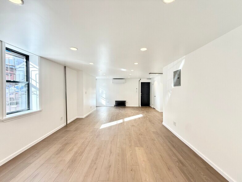 More Photos Of 484 Henry St, Brooklyn Apartments For Lease