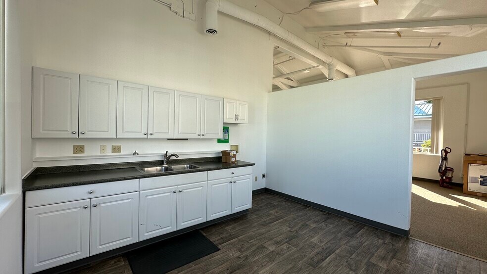 More Photos Of 2605 Jahn Ave NW, Gig Harbor Office For Lease