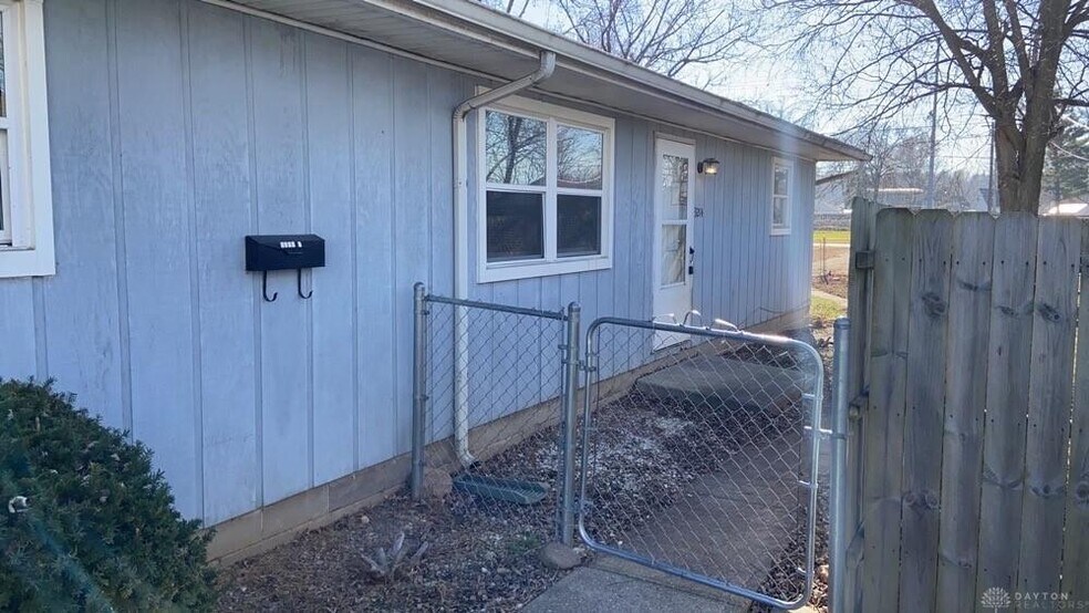 More Photos Of 3214 Illinois Ave, Middletown Apartments For Sale