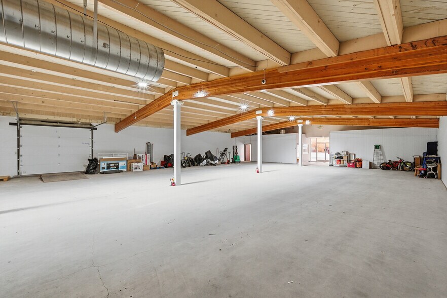 More Photos Of 735 Stocker Rd, Big Bear Lake Storefront Retail Office For Sale