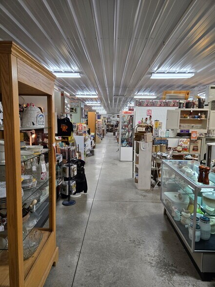 More Photos Of 4414 N Baltimore St, Kirksville Storefront For Sale